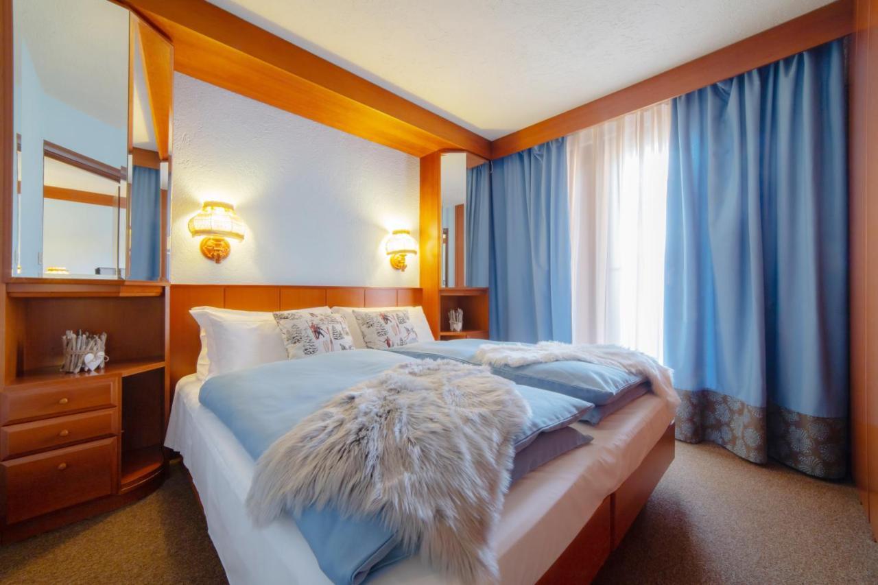 Hotel Astoria ブレウイル・チェルヴィナイア エクステリア 写真